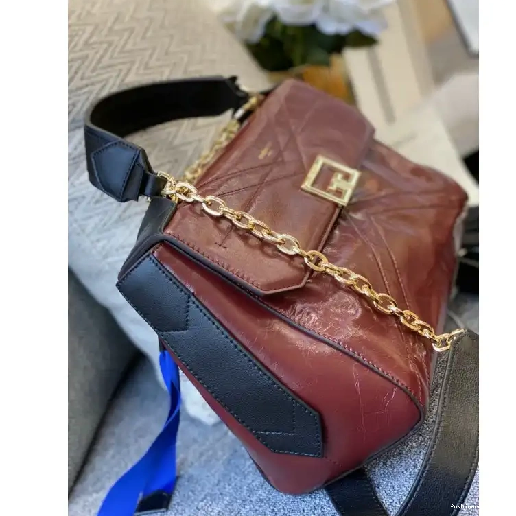 Fashionrepsfam ru 2012SH0140 Bags Givenchy 0711
